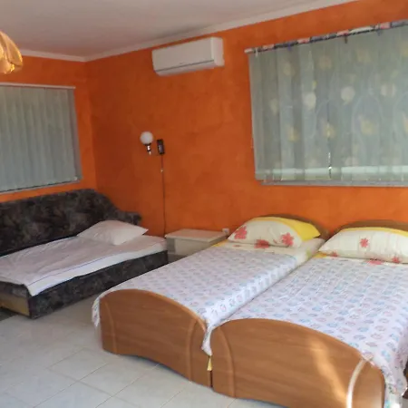Apartment Andela *